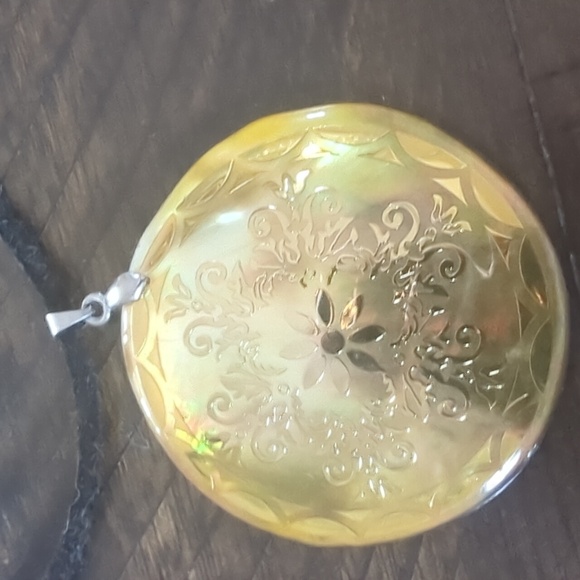 Necklace - Picture 2 of 2